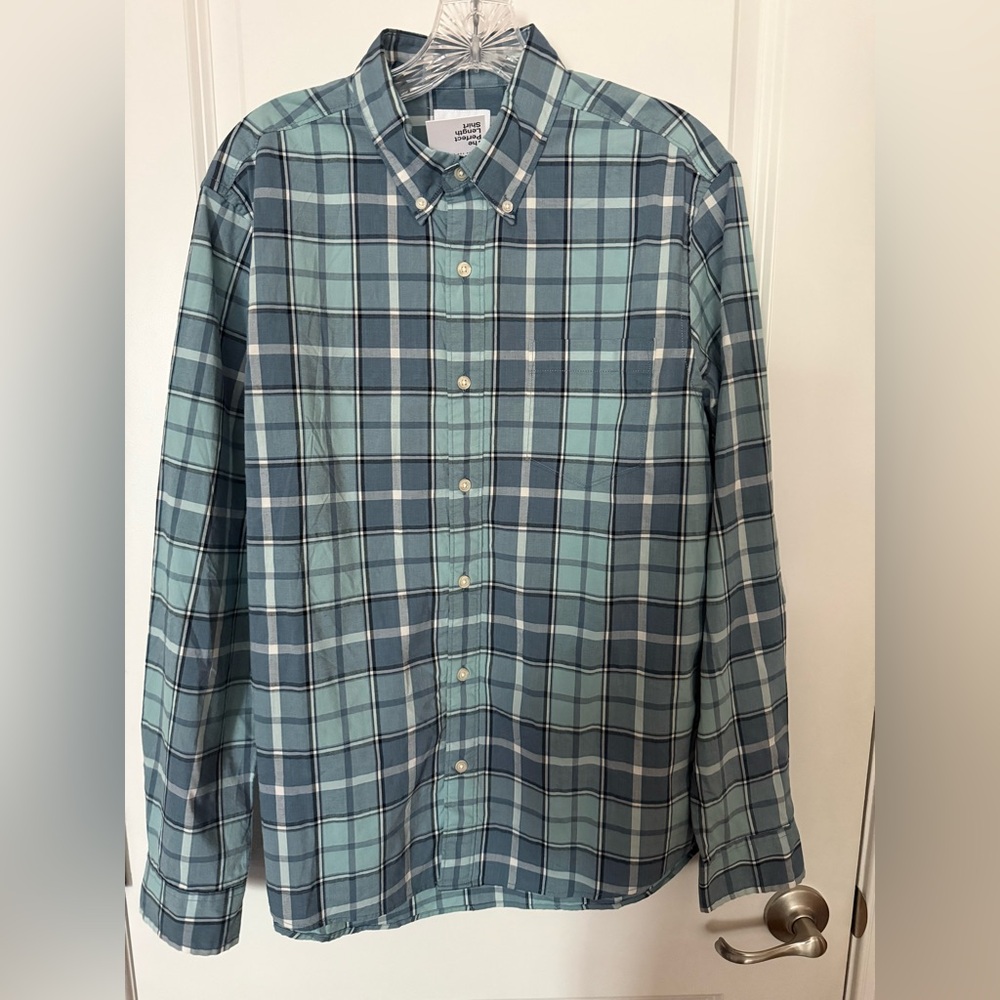 Sonoma Slim Fit Button Down Shirt Men’s Size Medium
